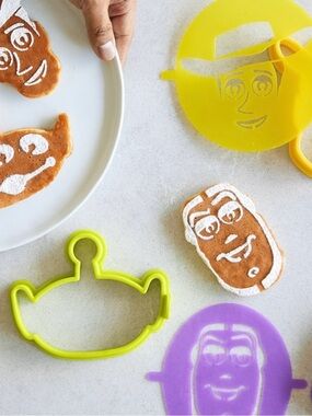 Pampered Chef Toy Store Pancake Molds